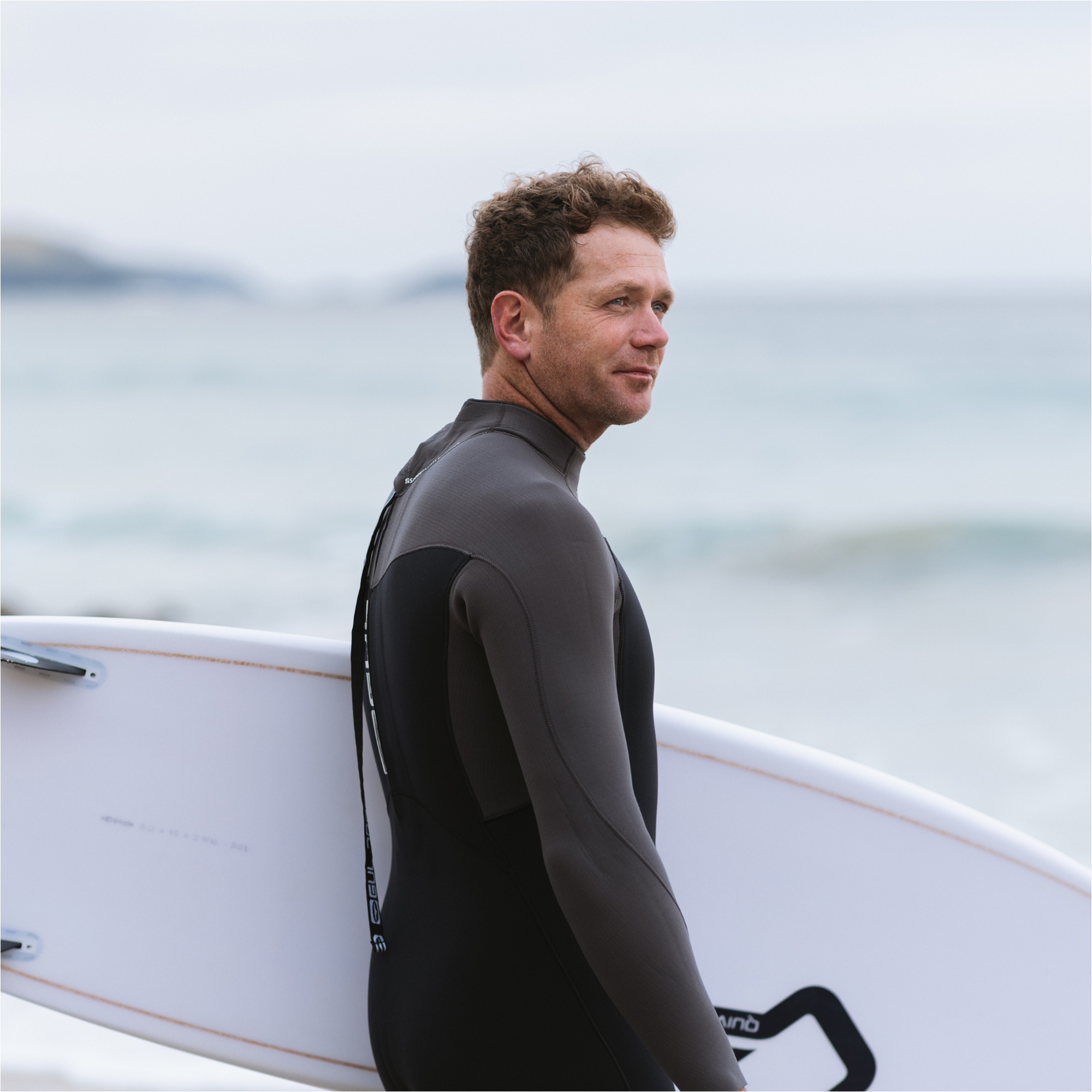 2026 Gul Mens Yulex Flexor 5/4mm Back Zip Wetsuit FX1218-BKGY - Black / Grey